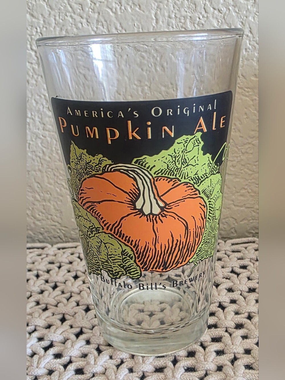 Vtg Buffalo Bill's Brewery Pumpkin Ale Beer Pint Glass 16 oz Bar Hayward CA RARE